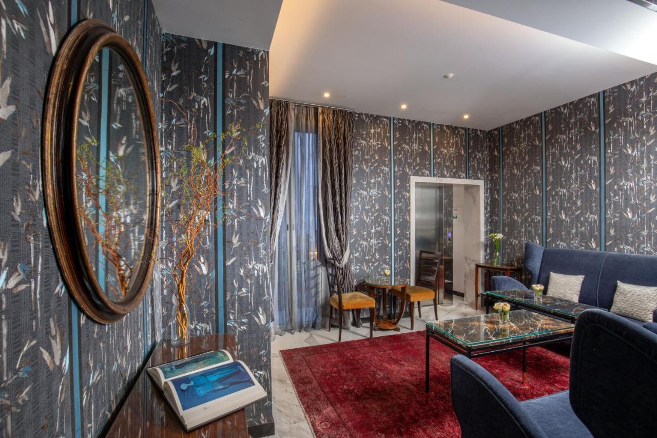 The Inn At The Spanish Steps Luxury Collection - Mario De' Fiori Suite Roma Dış mekan fotoğraf